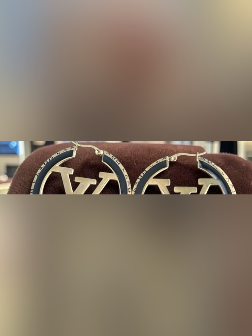 Louis Vuitton Black and Gold Signature Hoop Earrings-fashion jewelry - Picture 2 of 10